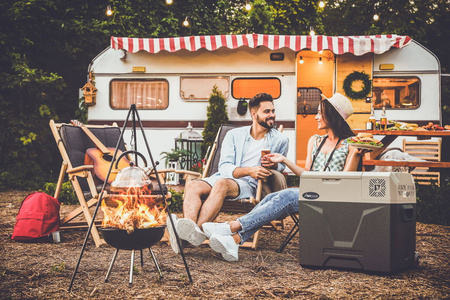 Turystyczna lodówka kompresorowa Yolco BX50 47l Bluetooth 60W Szara